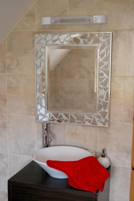Achill Lodge Guest House Bunacurry Екстериор снимка