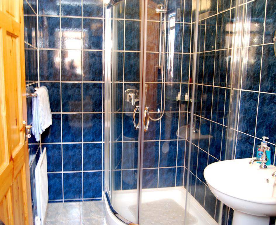 Achill Lodge Guest House Bunacurry Стая снимка
